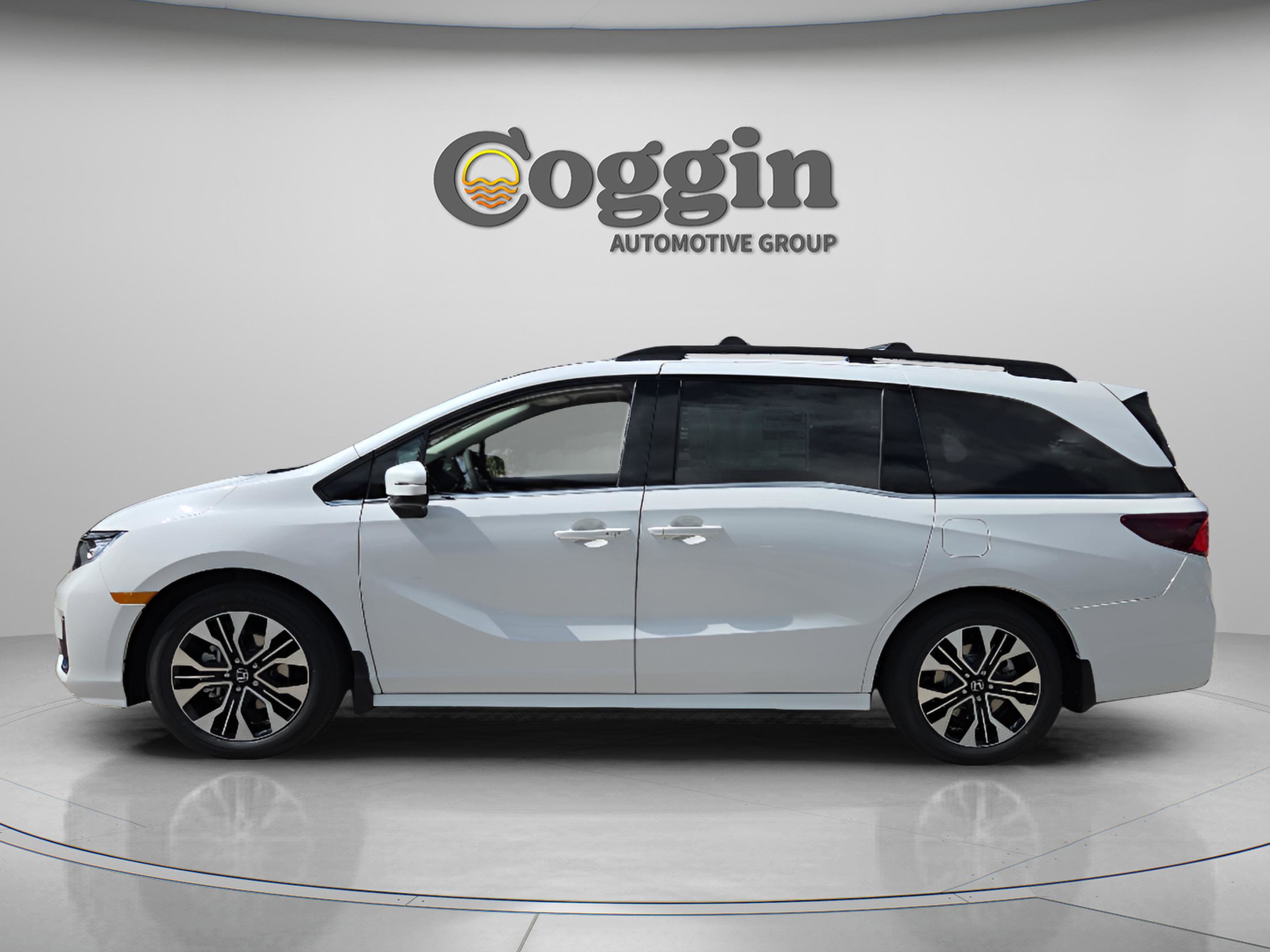 New 2026 Honda Odyssey Elite image 3
