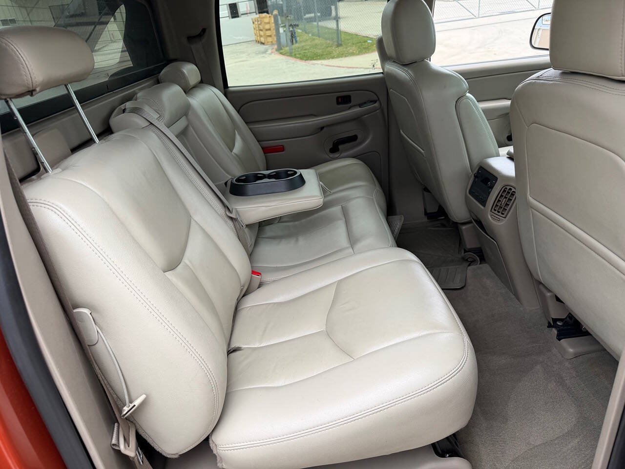 Used 2005 Chevrolet Avalanche 2500 w/ Preferred Equipment Group AWD/4WD image 17