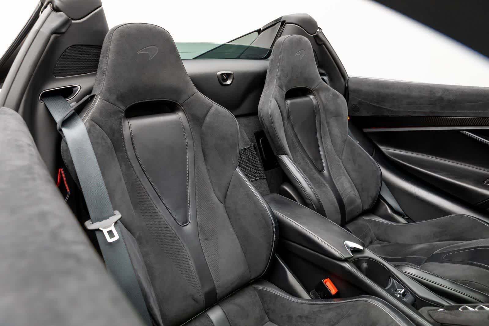 Used 2023 McLaren 720S Spider RWD image 12