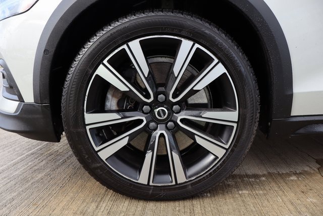 Used 2021 Volvo V60 T5 Cross Country w/ Climate Package image 26
