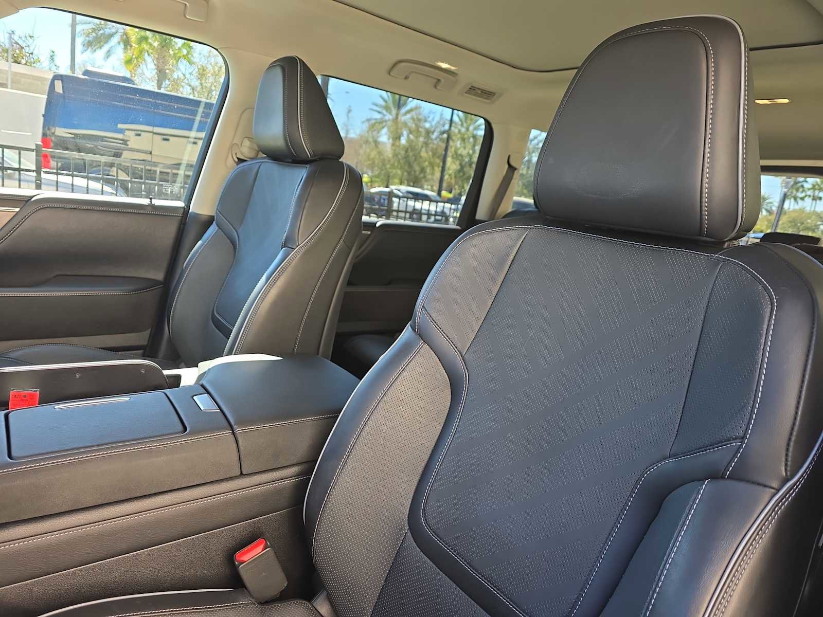 Certified 2025 INFINITI QX80 Luxe image 14