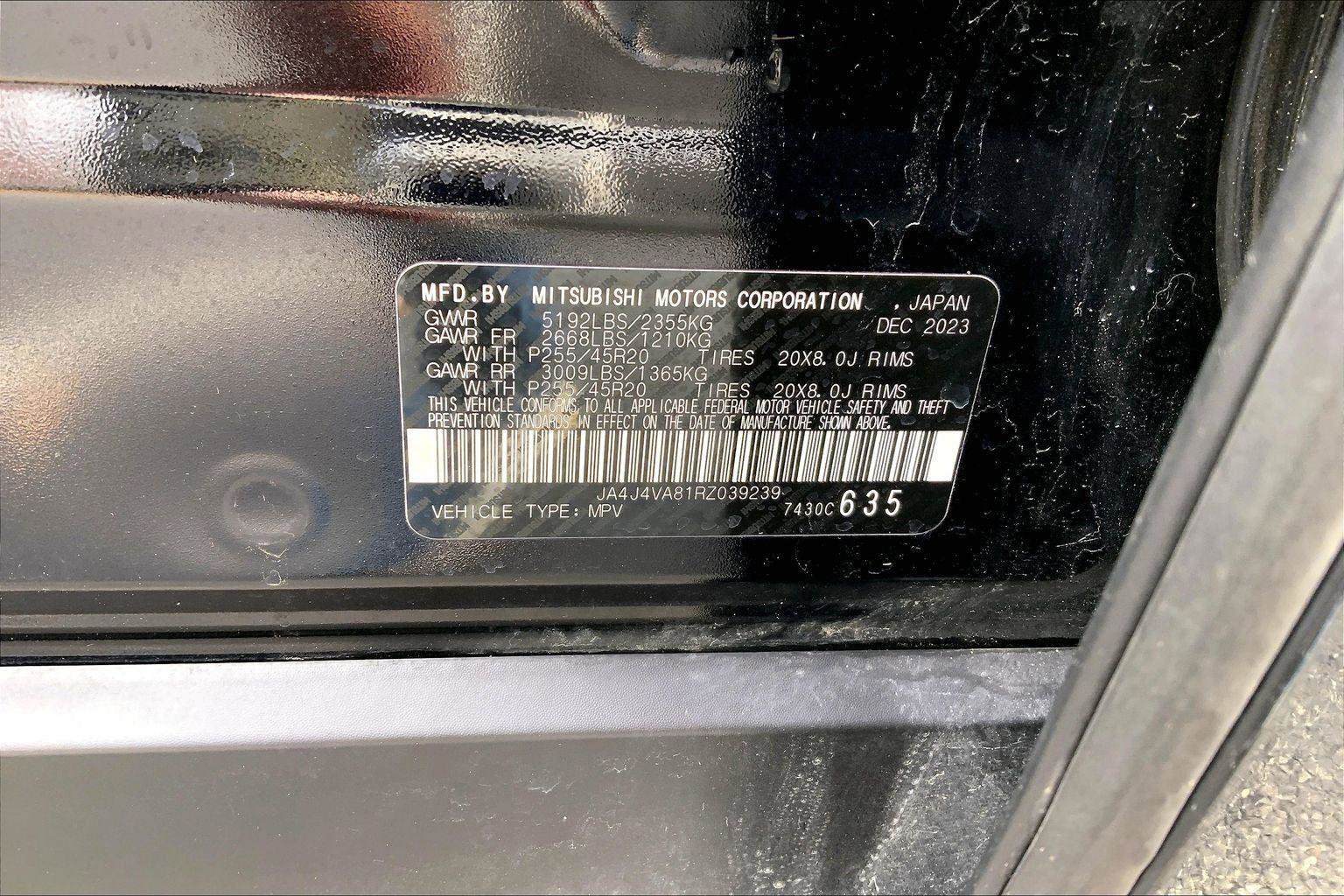 Used 2024 Mitsubishi Outlander SE image 32