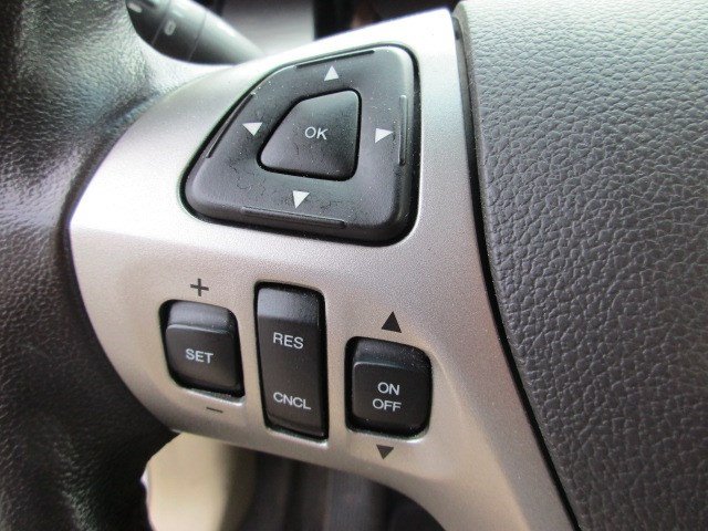 Used 2014 Ford Taurus SEL w/ Equipment Group 201A FWD image 21