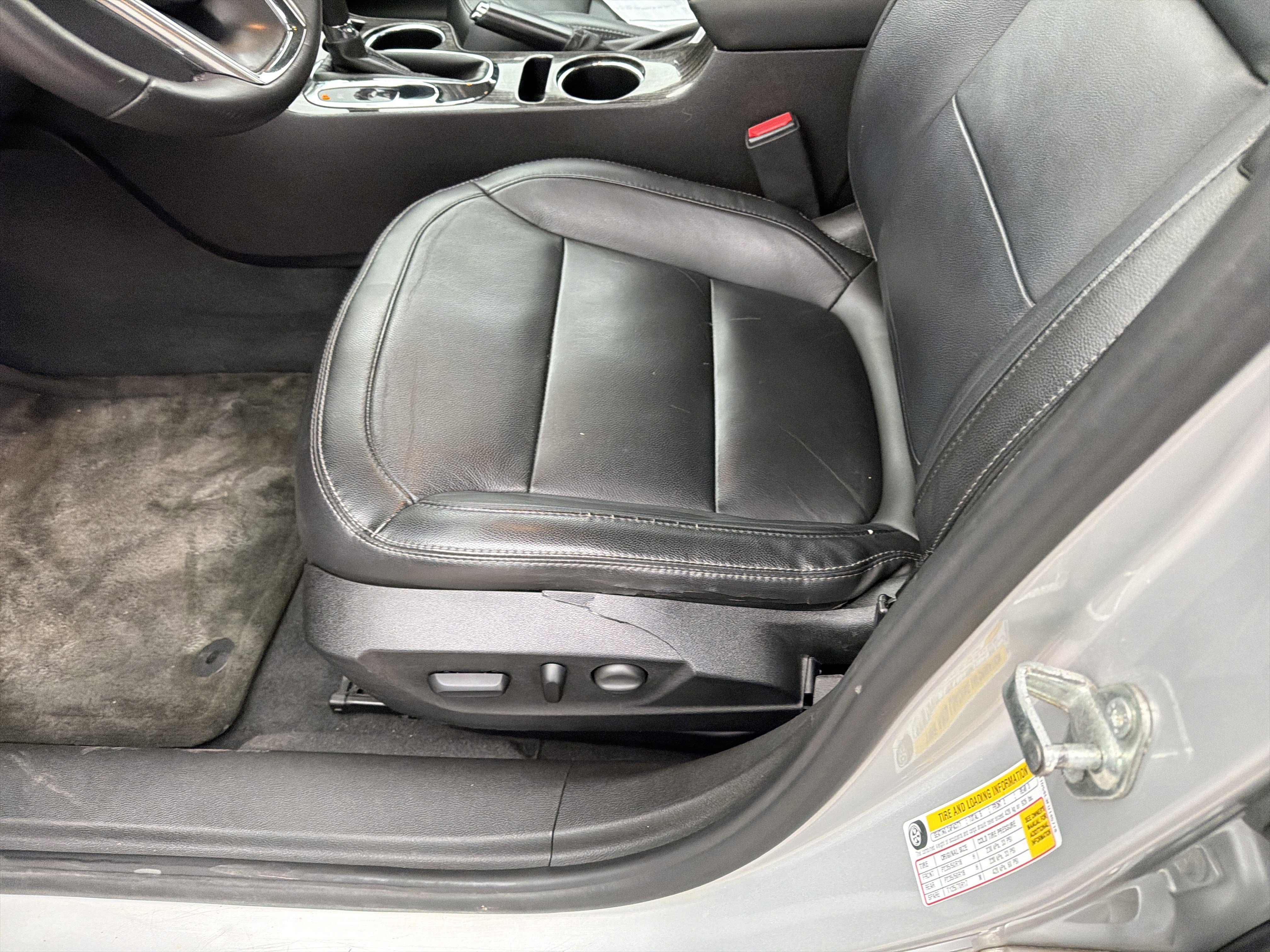 Used 2015 Chevrolet Malibu LT w/ Leather Package image 4