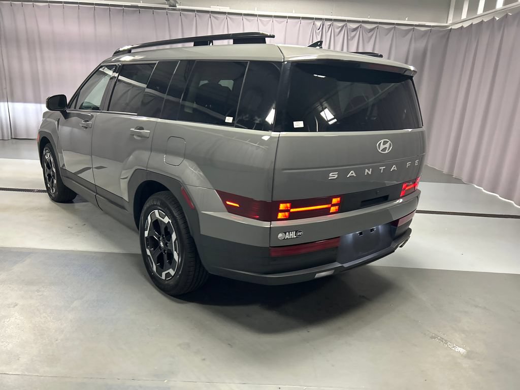 Used 2024 Hyundai Santa Fe SEL FWD image 5