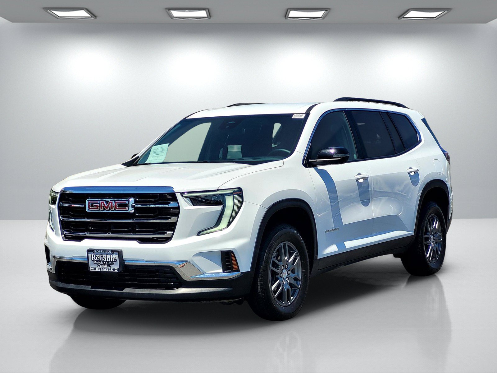 Used 2025 GMC Acadia Elevation FWD image 8
