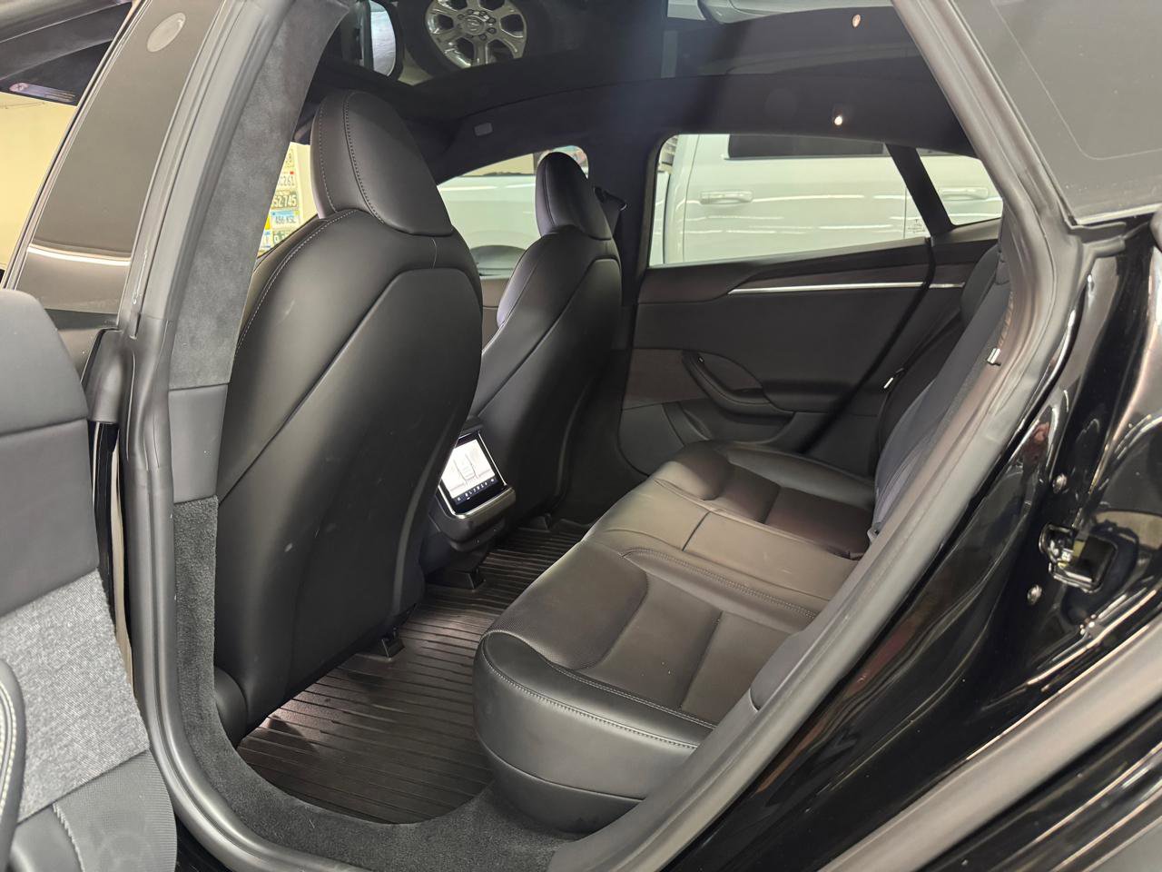 Used 2022 Tesla Model S Standard Range AWD/4WD image 9