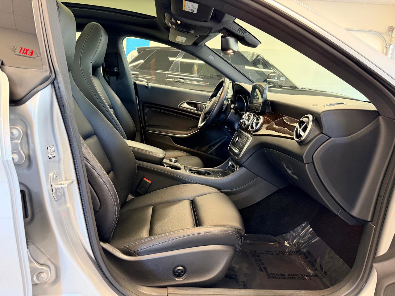Used 2018 Mercedes-Benz CLA 250 image 24