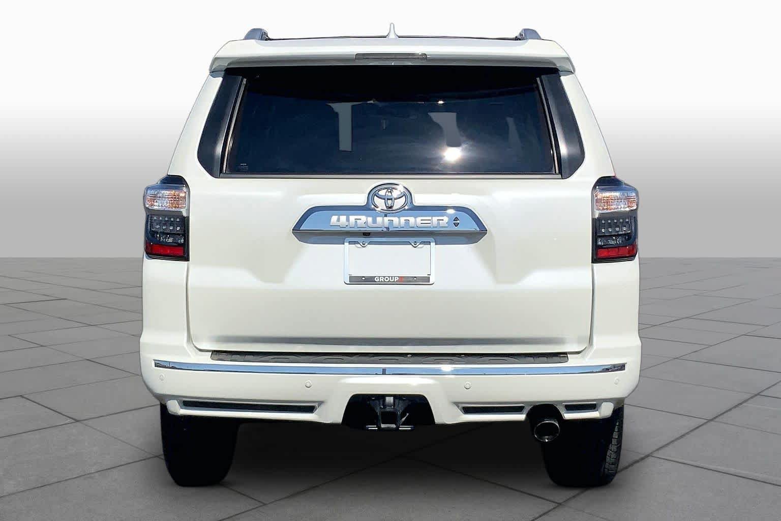 Used 2022 Toyota 4Runner Limited AWD/4WD image 5