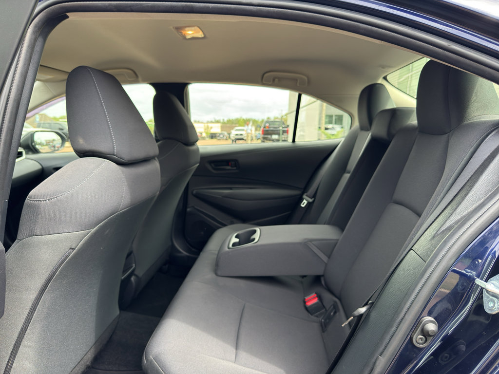 Used 2022 Toyota Corolla LE image 13