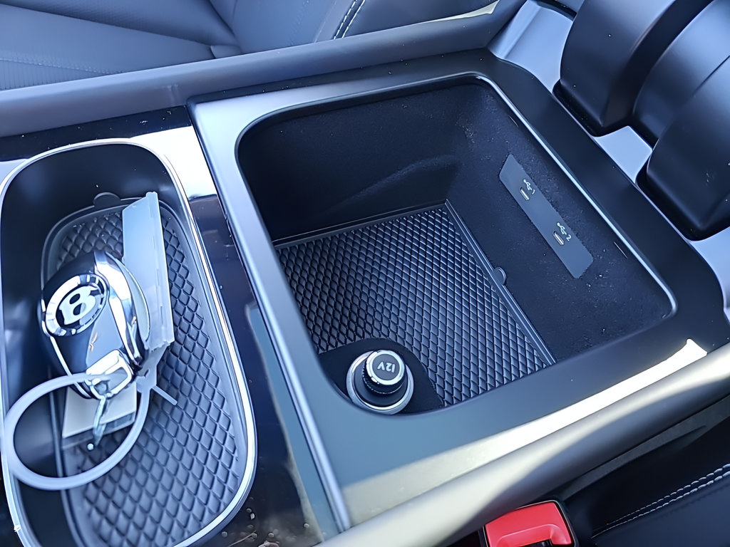 New 2024 Bentley Bentayga AWD/4WD image 26