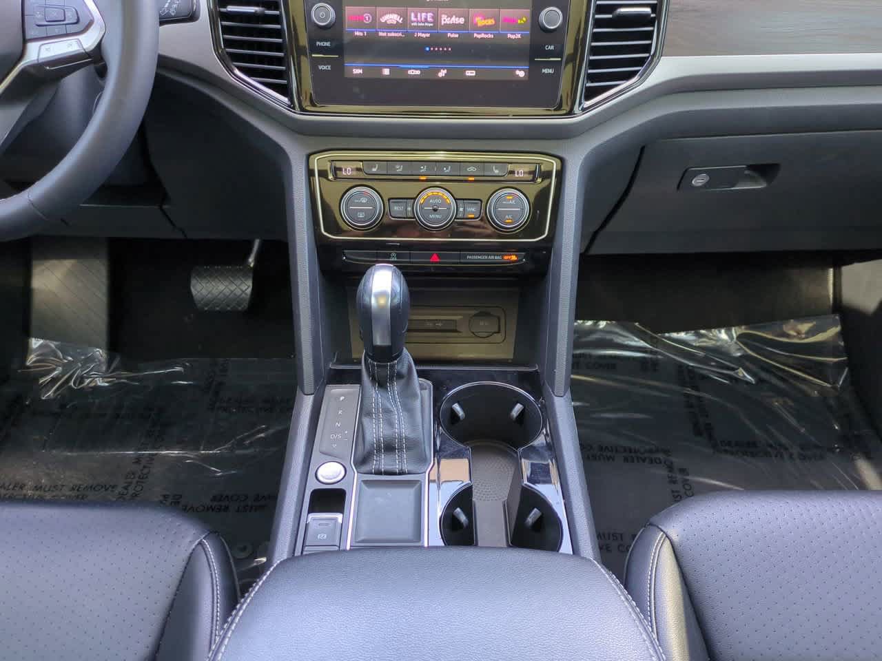 Used 2022 Volkswagen Atlas SE FWD image 19