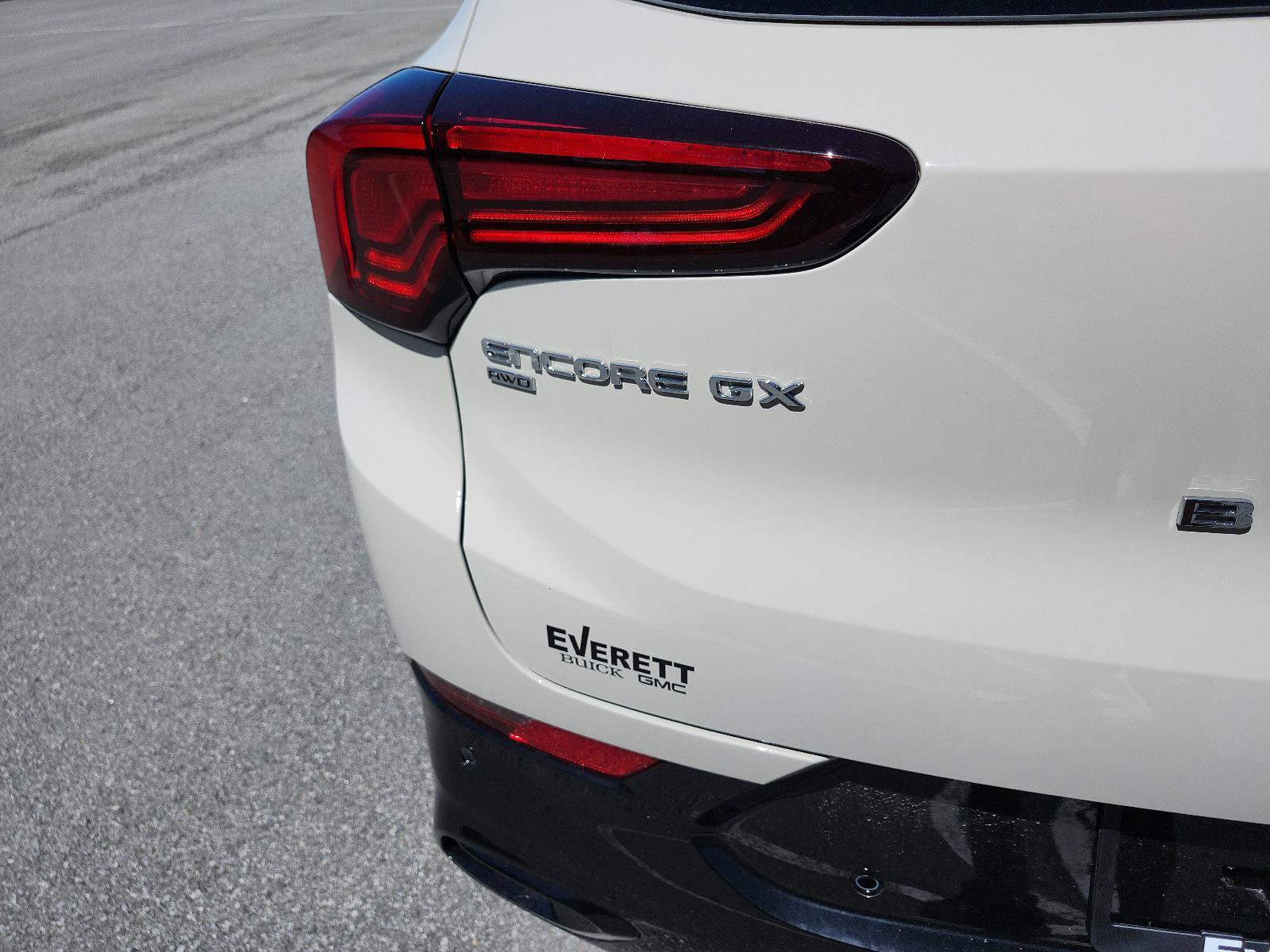 New 2026 Buick Encore GX Sport Touring w/ Studio Series AWD/4WD image 4
