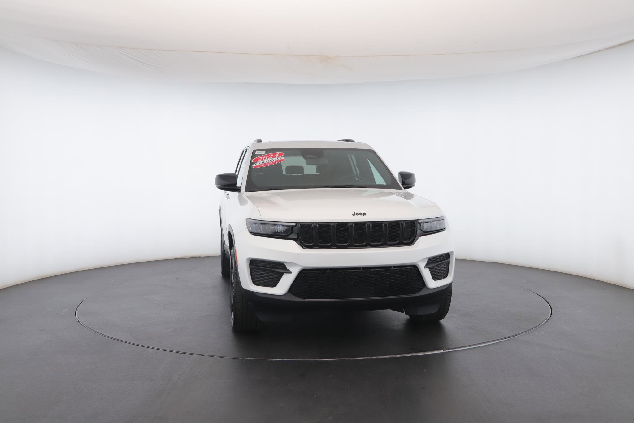 Used 2024 Jeep Grand Cherokee Altitude image 38