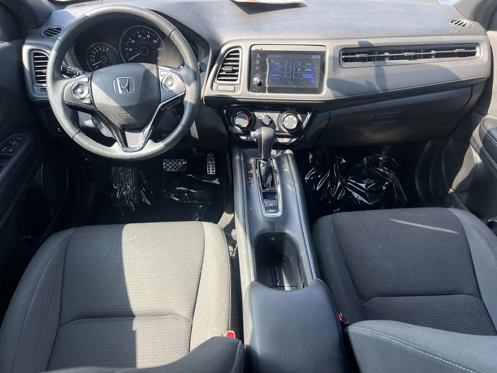 Used 2021 Honda HR-V Sport image 3