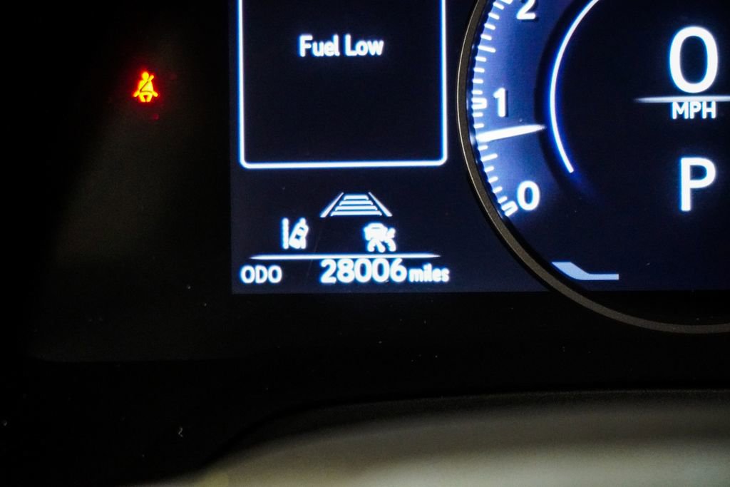 Used 2024 Lexus RX 350 FWD w/ Technology Package image 29