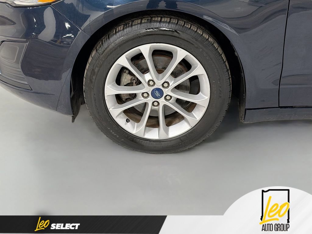 Used 2020 Ford Fusion SE image 29