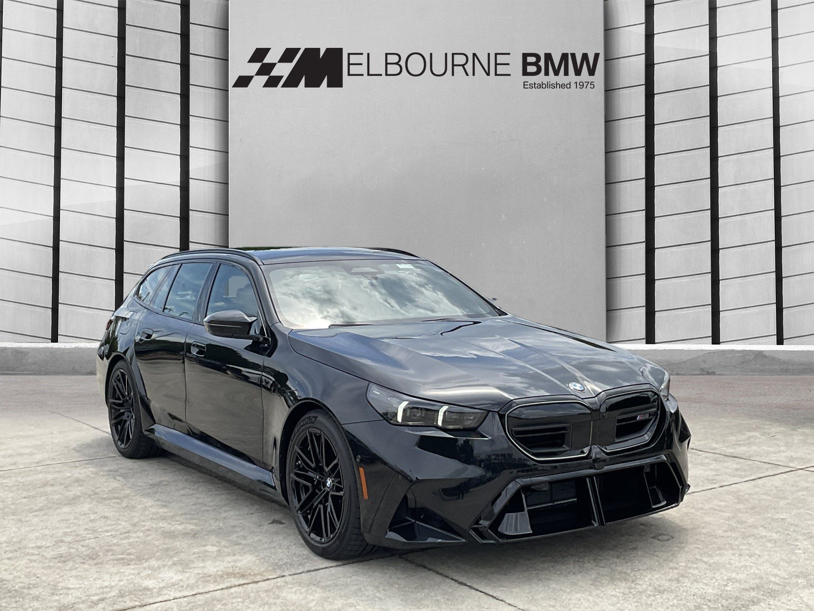 New 2027 BMW M5 Touring