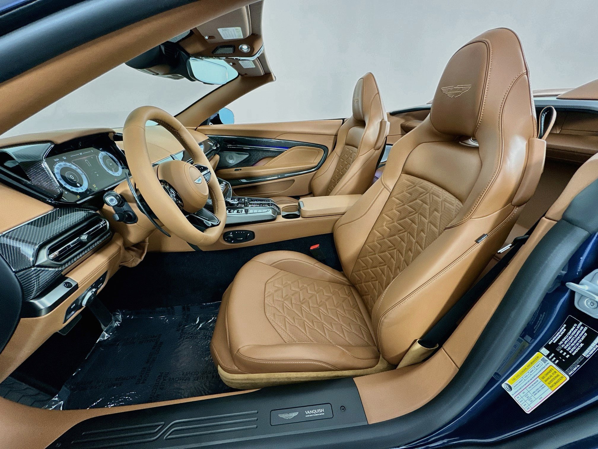 New 2026 Aston Martin Vanquish Convertible RWD image 19