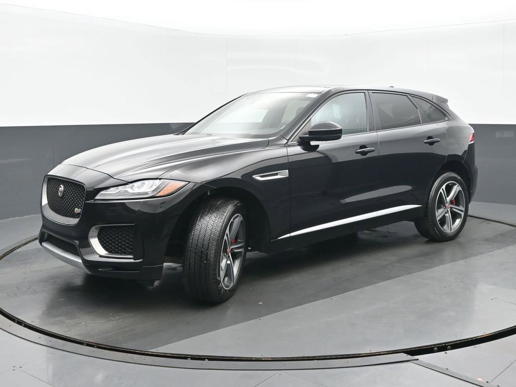 Used 2020 Jaguar F-PACE S image 7