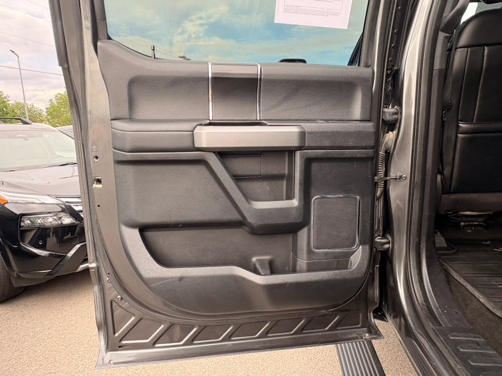 Used 2018 Ford F250 Platinum w/ Platinum Ultimate Package AWD/4WD image 15