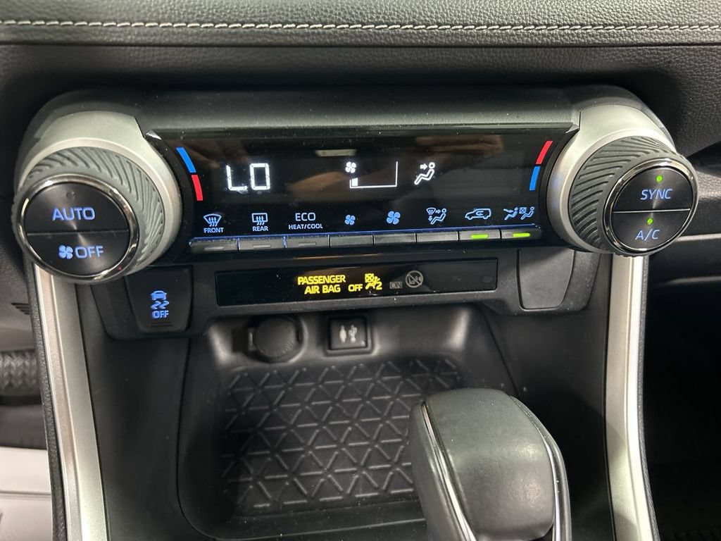 Used 2019 Toyota RAV4 XLE Premium w/ All Weather Liner Package AWD/4WD image 16