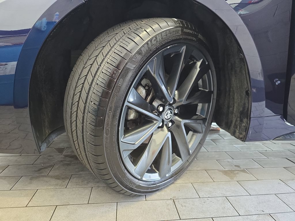 Used 2024 Toyota Corolla SE w/ SE Premium Package FWD image 33