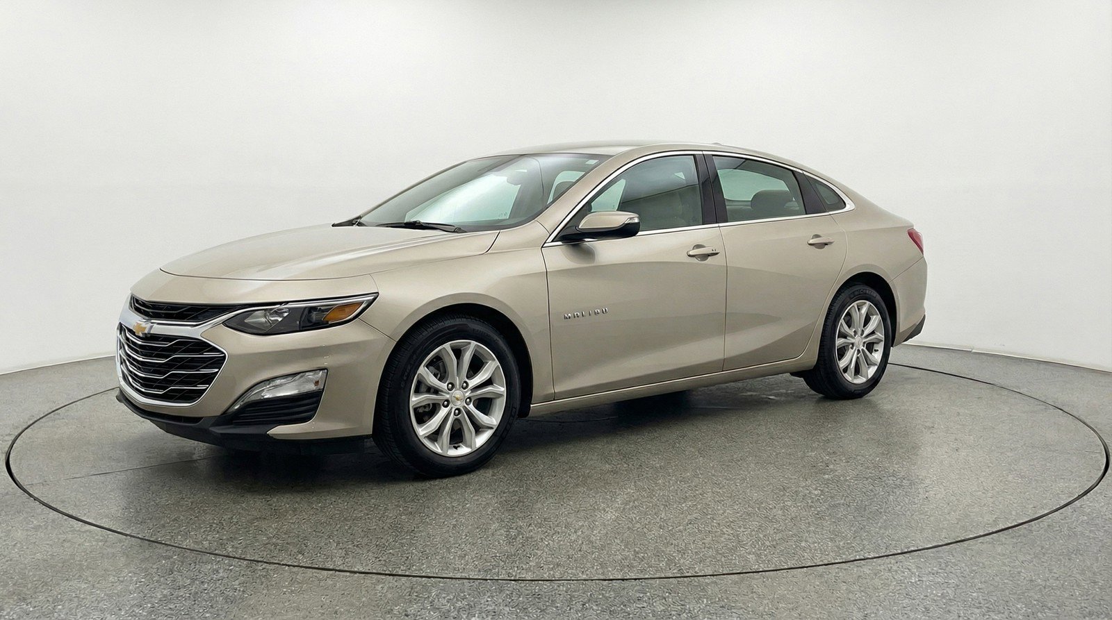 Used 2023 Chevrolet Malibu LT image 3