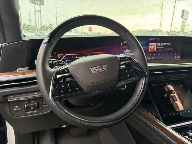 Used 2025 Cadillac Escalade ESV Premium Luxury Platinum w/ LPO, Floor Liner Package AWD/4WD image 18