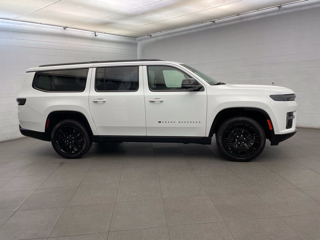 New 2026 Jeep Grand Wagoneer L Limited AWD/4WD image 2