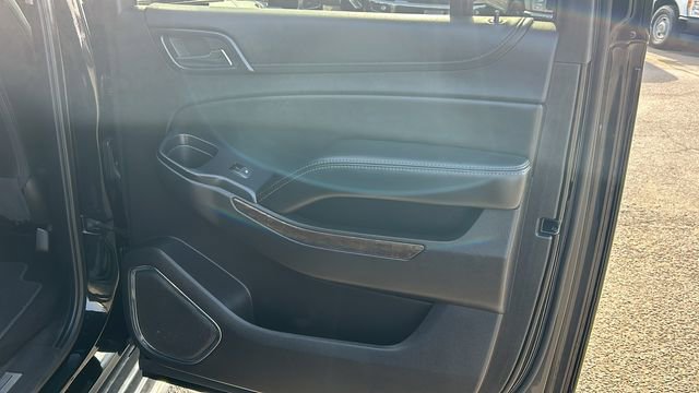 Used 2017 Chevrolet Suburban LT image 12