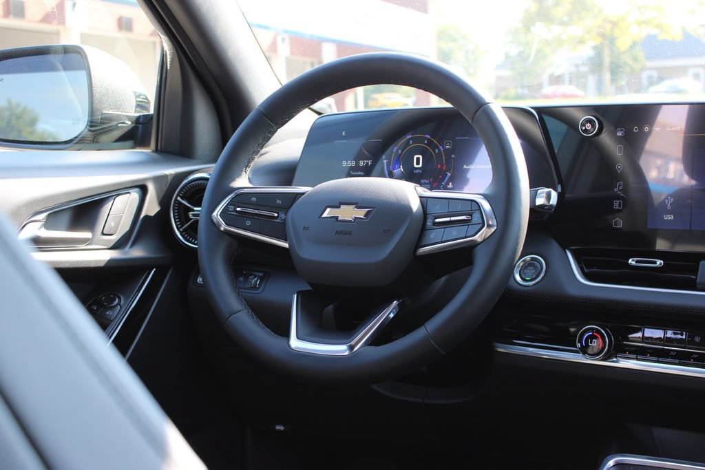 New 2026 Chevrolet Equinox LT w/ Convenience Package II AWD/4WD image 39