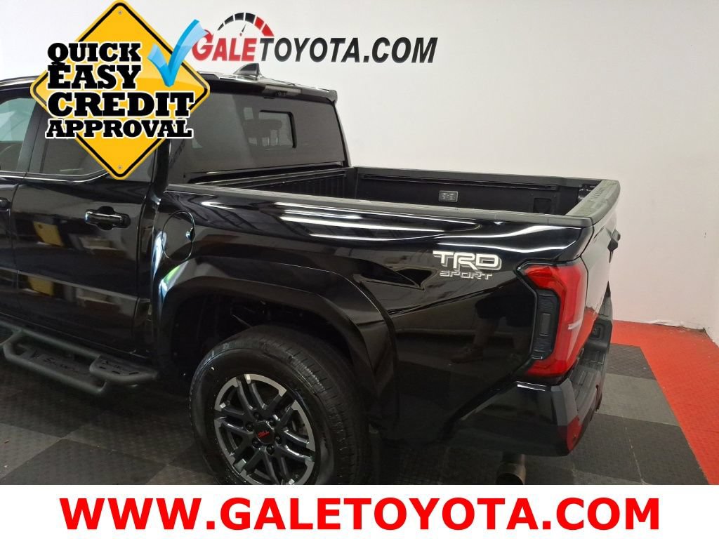 Used 2024 Toyota Tacoma TRD Sport w/ TRD Sport Premium Package AWD/4WD image 7