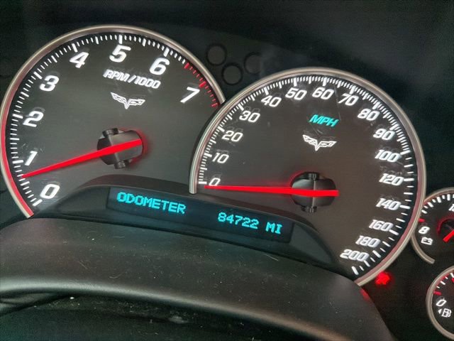 Used 2005 Chevrolet Corvette Coupe w/ Preferred Equipment Group RWD image 13