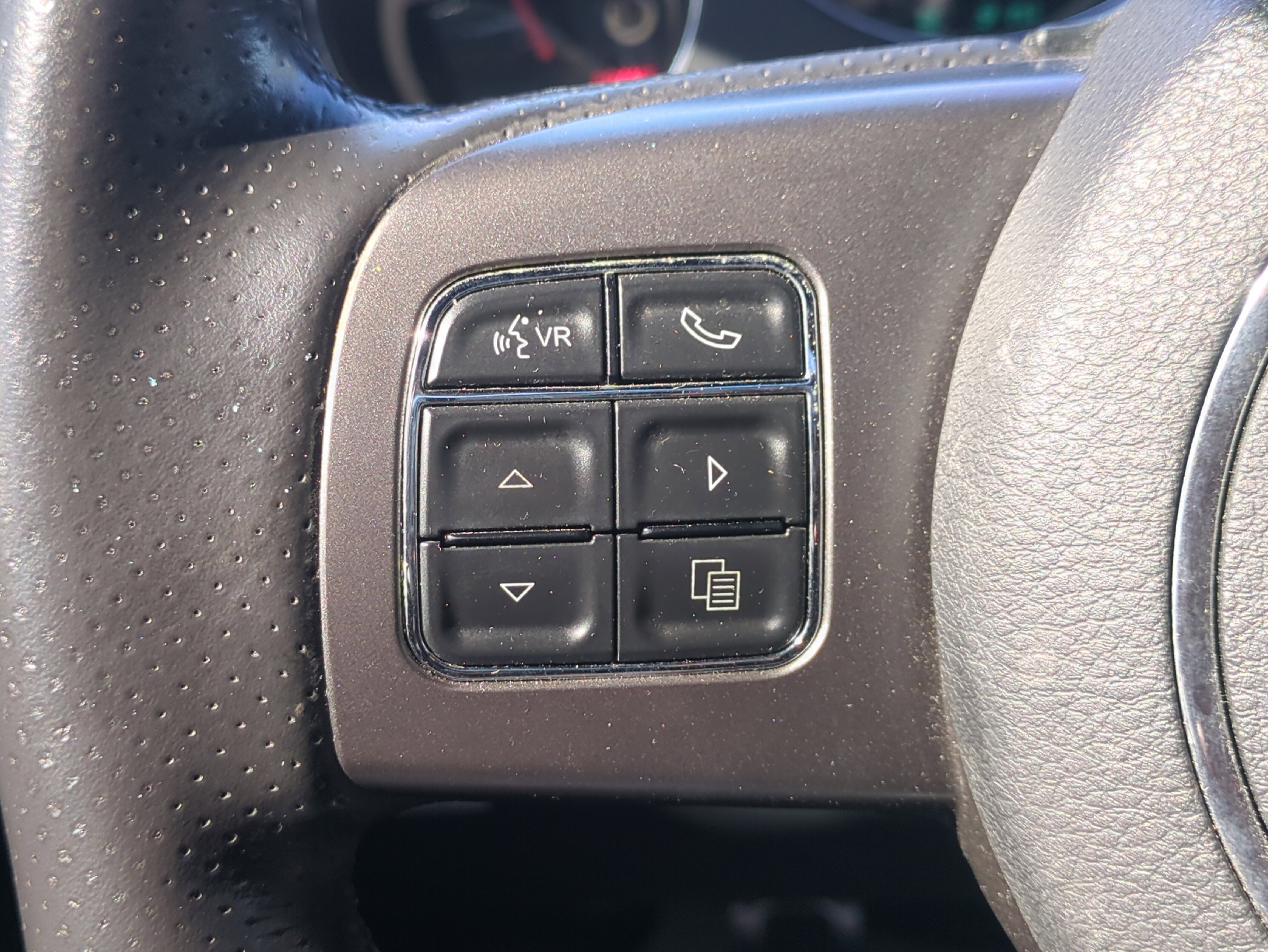 Used 2014 Dodge Challenger R/T image 26