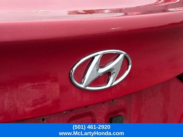 Used 2016 Hyundai Elantra SE w/ Option Group 02 FWD image 7