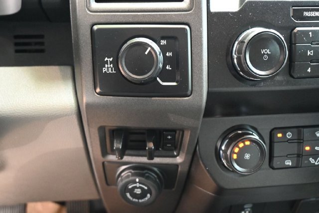 Used 2022 Ford F250 XL w/ STX Appearance Package AWD/4WD image 8
