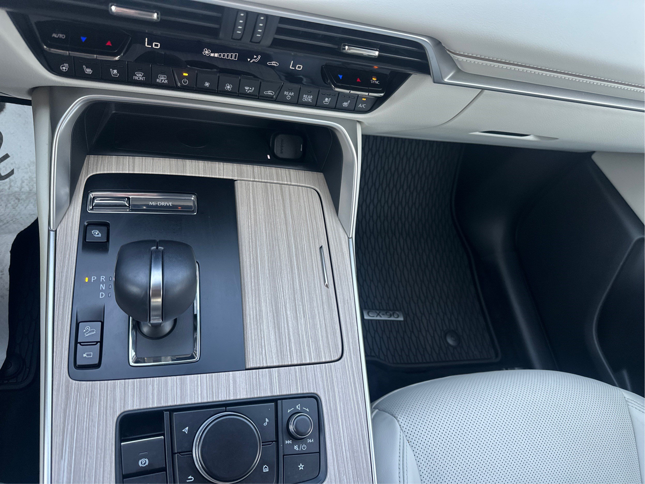 Certified 2025 MAZDA CX-90 Plug-In Hybrid w/ Premium Plus AWD/4WD image 15