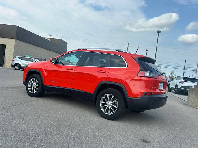 Used 2021 Jeep Cherokee Latitude Plus AWD/4WD image 3