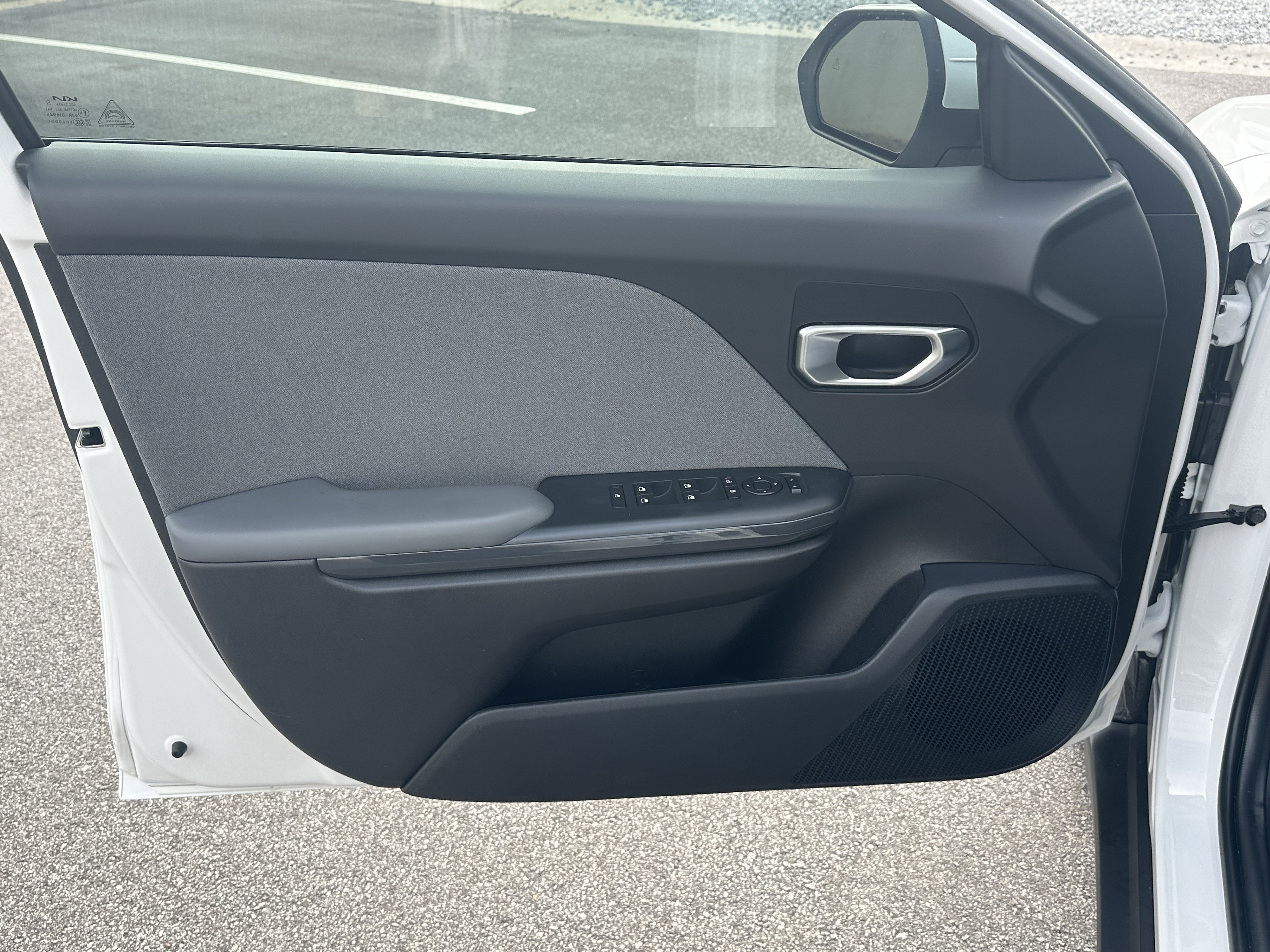 Used 2025 Kia K4 EX image 13