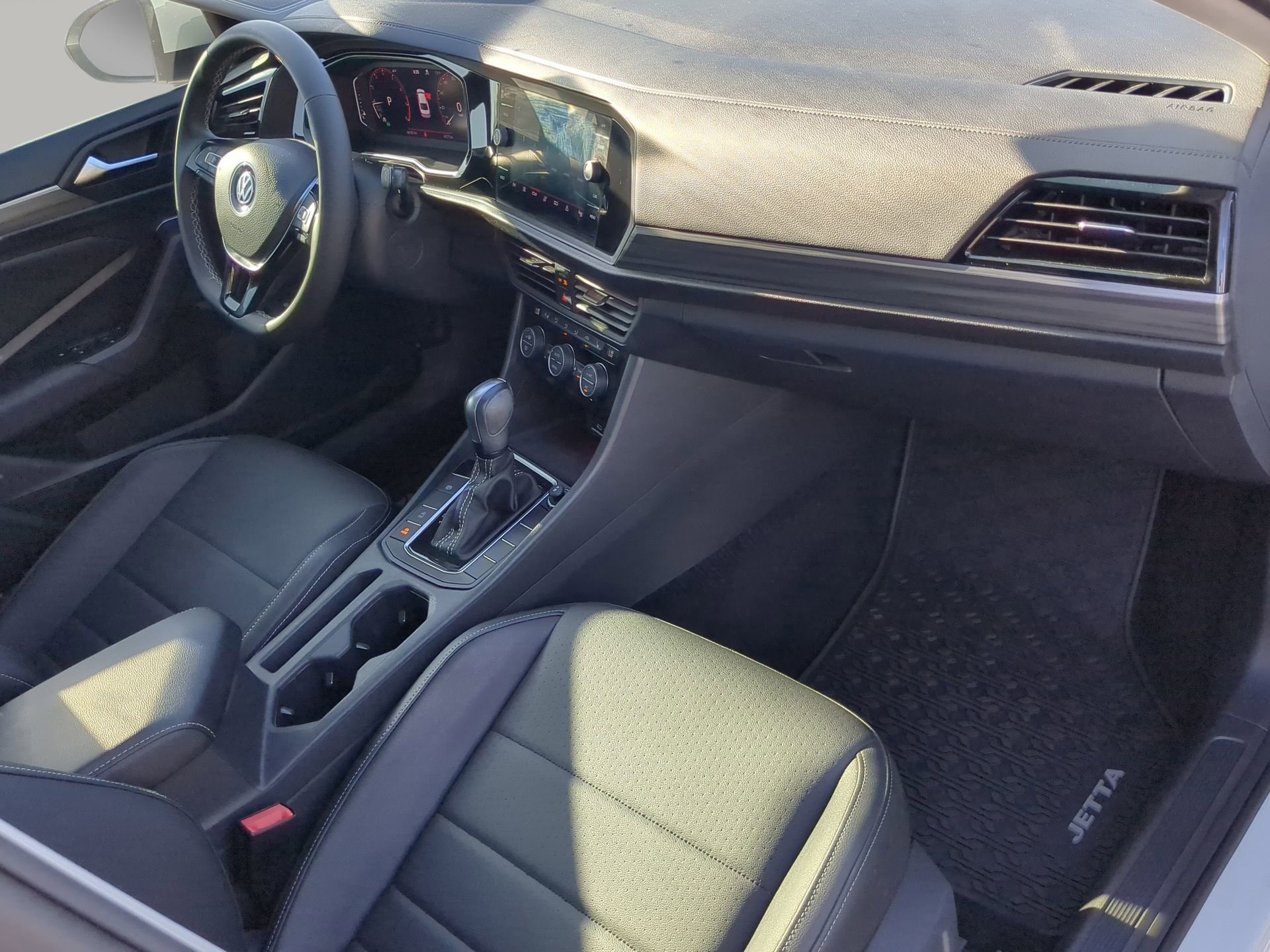 Used 2021 Volkswagen Jetta SEL image 40