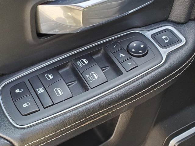 Used 2020 RAM 3500 Laramie image 15