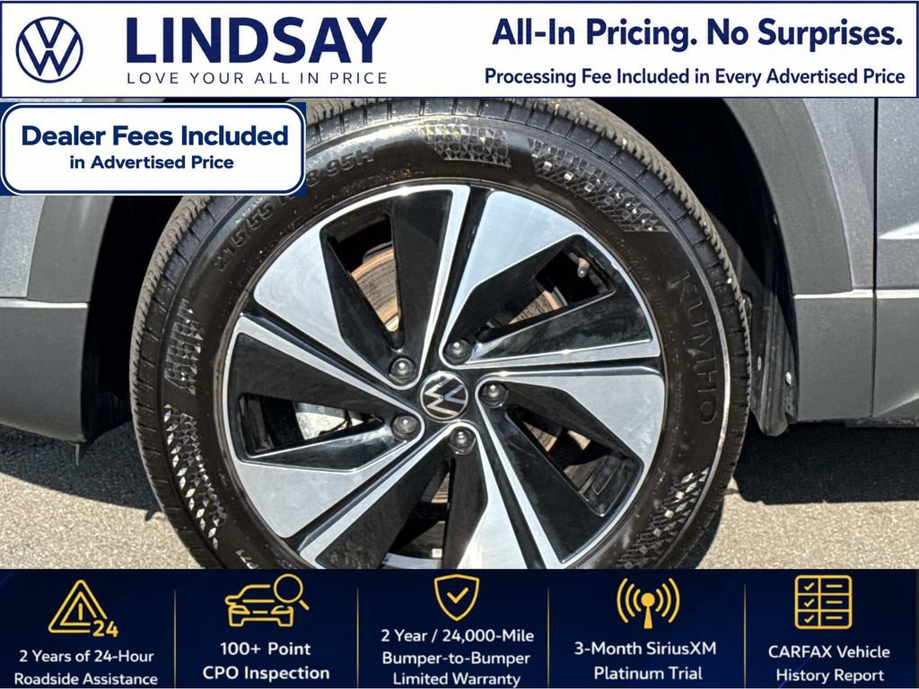 Certified 2025 Volkswagen Taos SE w/ Panoramic Sunroof Package AWD/4WD image 6