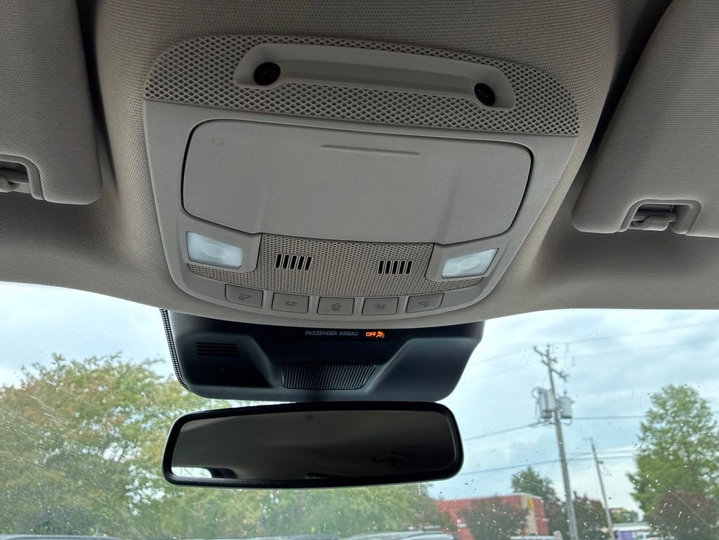Used 2024 Ford Expedition XLT AWD/4WD image 19