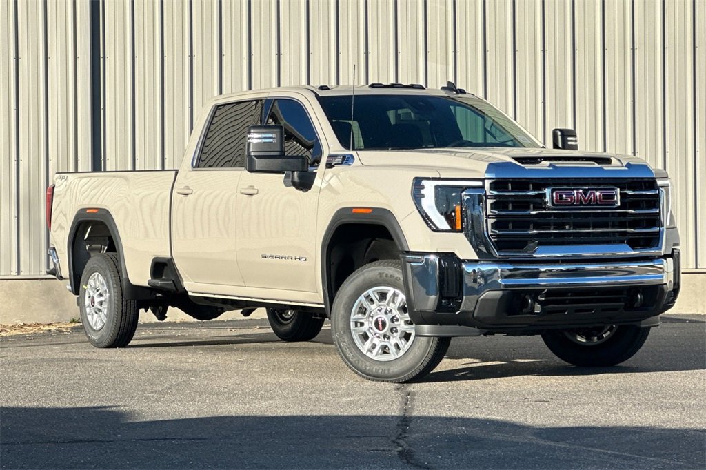 New 2026 GMC Sierra 2500 SLE image 2