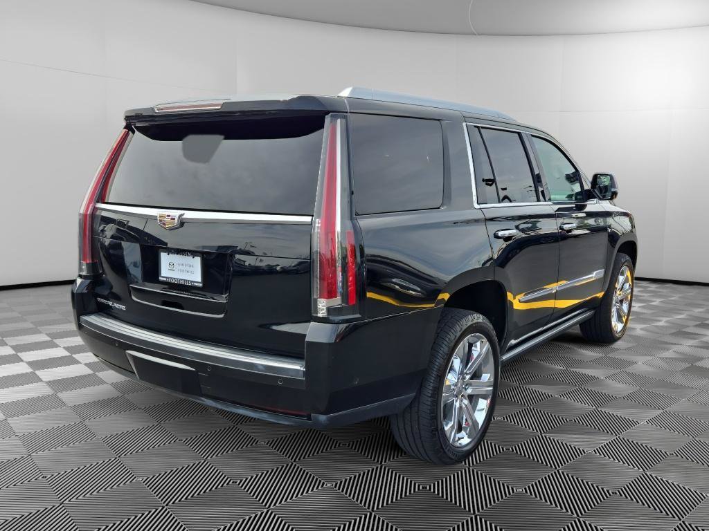 Used 2017 Cadillac Escalade Platinum AWD/4WD image 7