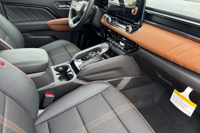 New 2026 GMC Canyon AT4 AWD/4WD image 17