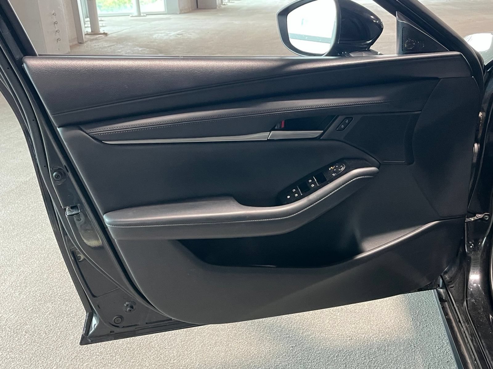 Used 2025 MAZDA MAZDA3 s Sport FWD image 16