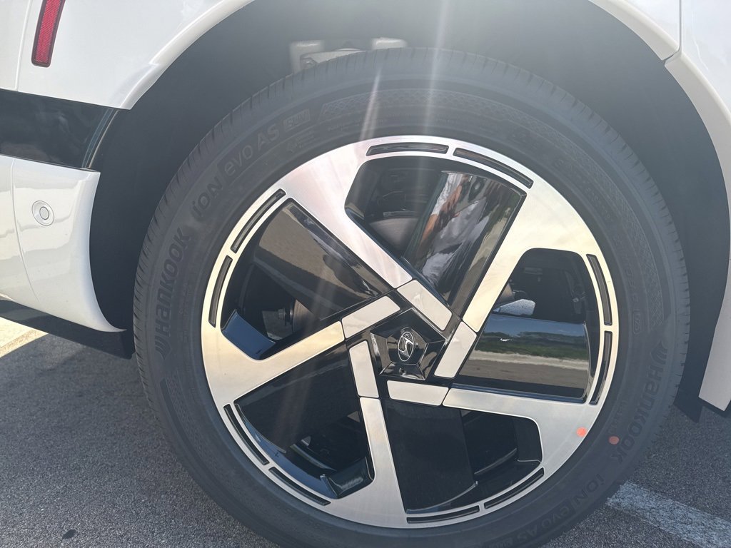 New 2026 Hyundai Ioniq 9 Calligraphy image 45