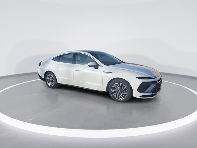 New 2026 Hyundai Sonata Limited image 2
